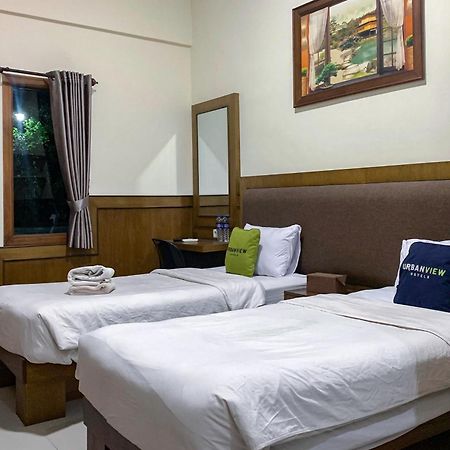 Urbanview Alfiya Hotel Lampung 반다르 람풍 외부 사진
