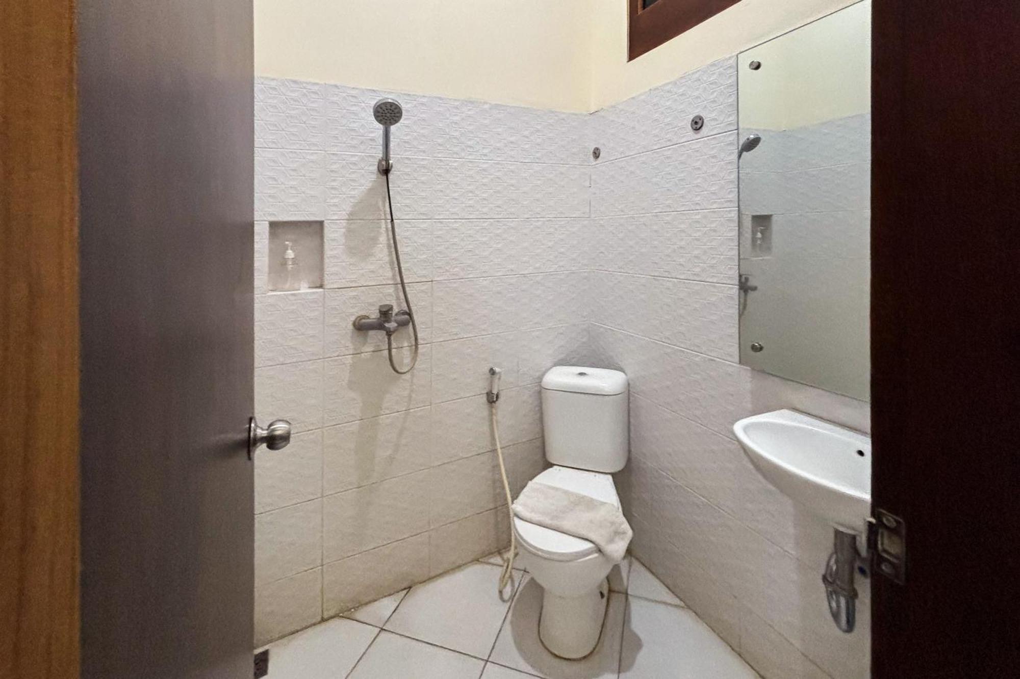 Urbanview Alfiya Hotel Lampung 반다르 람풍 외부 사진