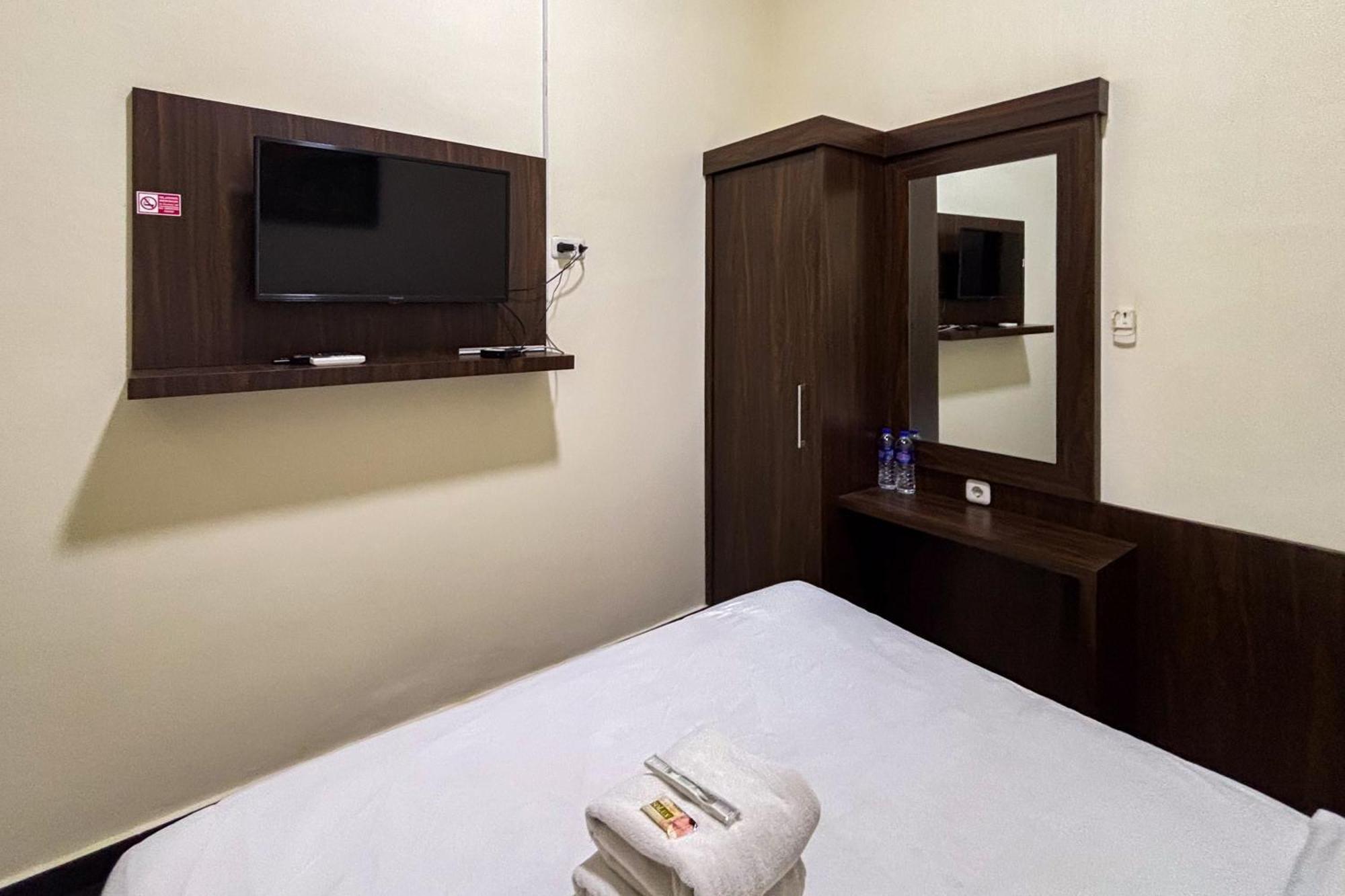 Urbanview Alfiya Hotel Lampung 반다르 람풍 외부 사진