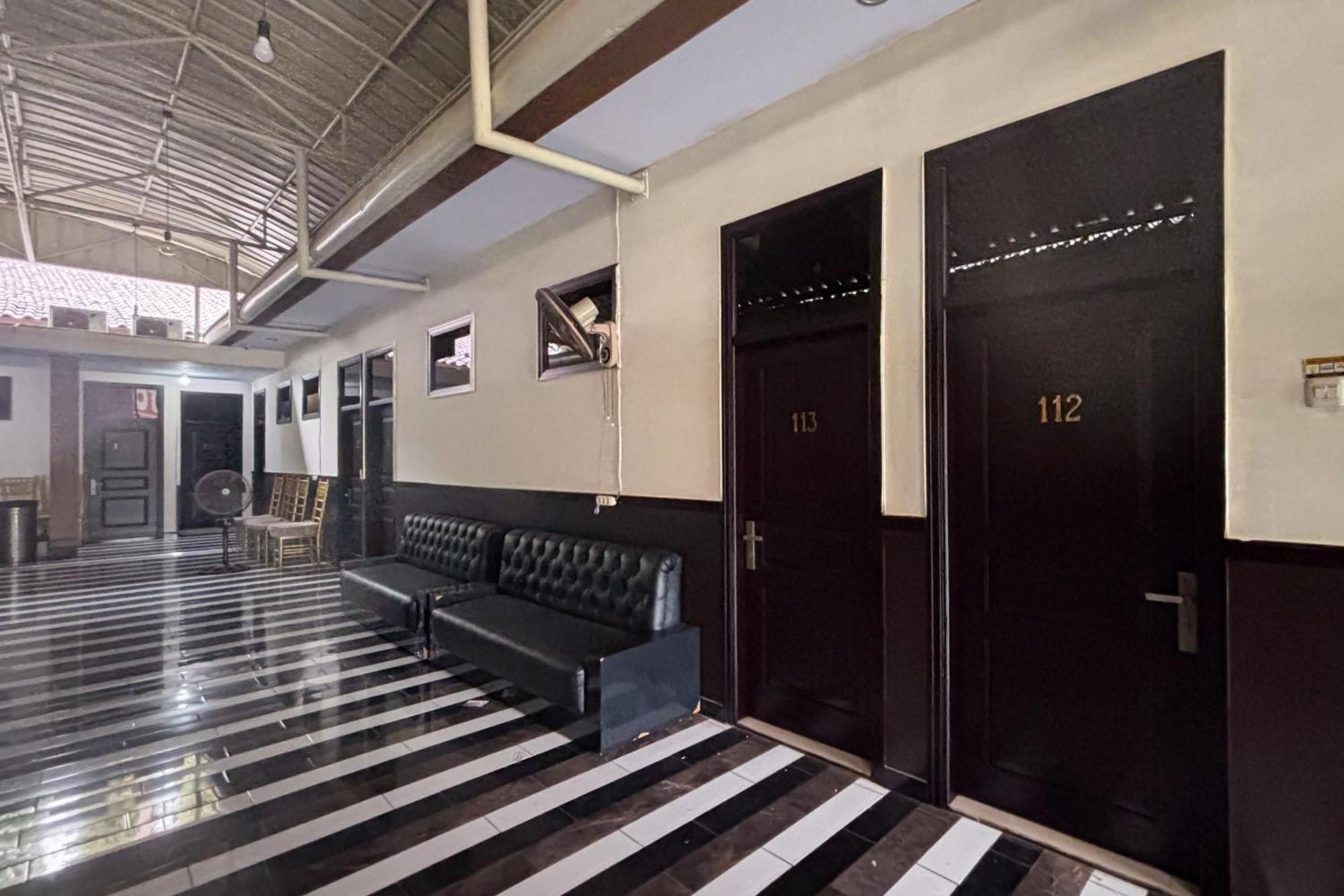 Urbanview Alfiya Hotel Lampung 반다르 람풍 외부 사진