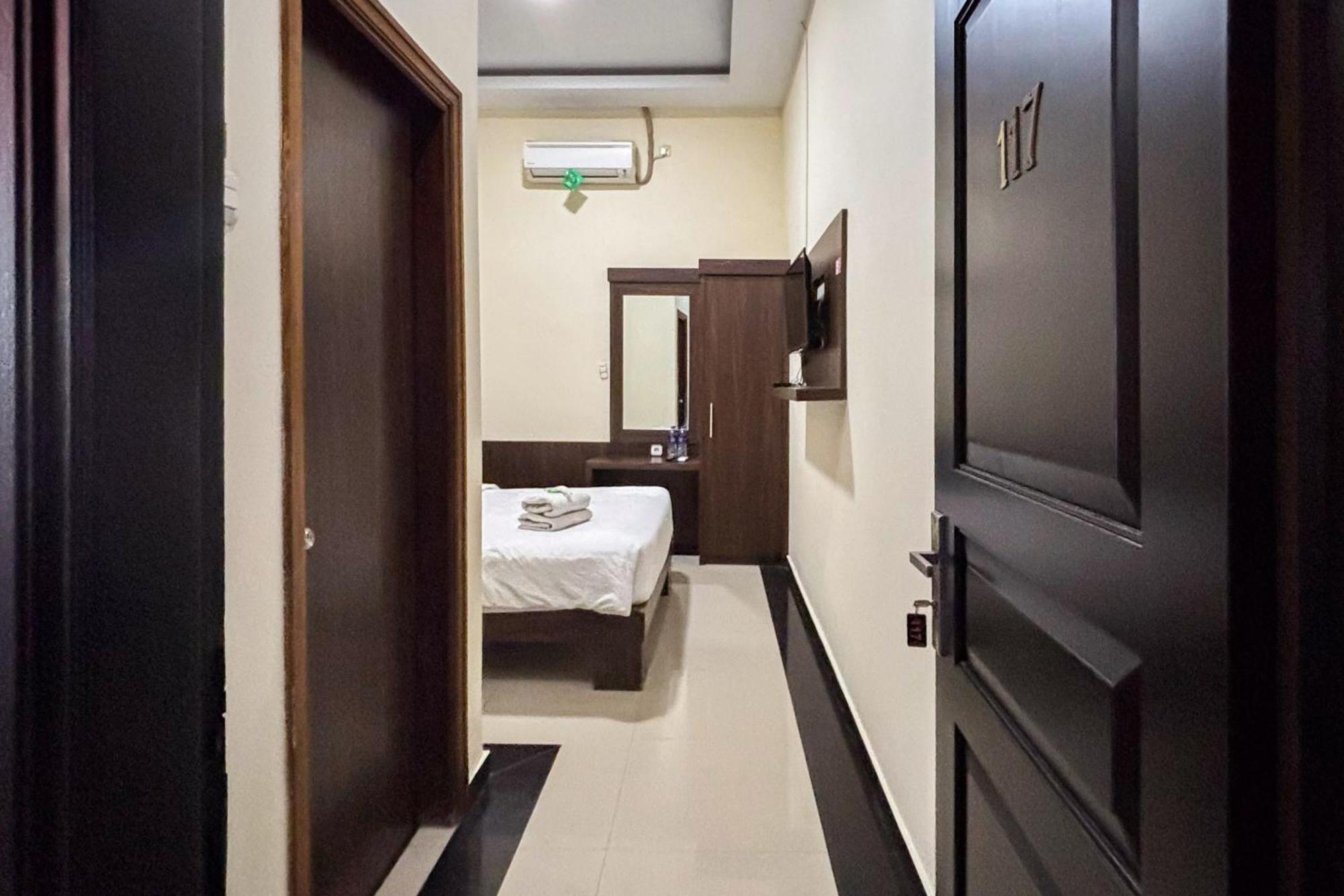 Urbanview Alfiya Hotel Lampung 반다르 람풍 외부 사진