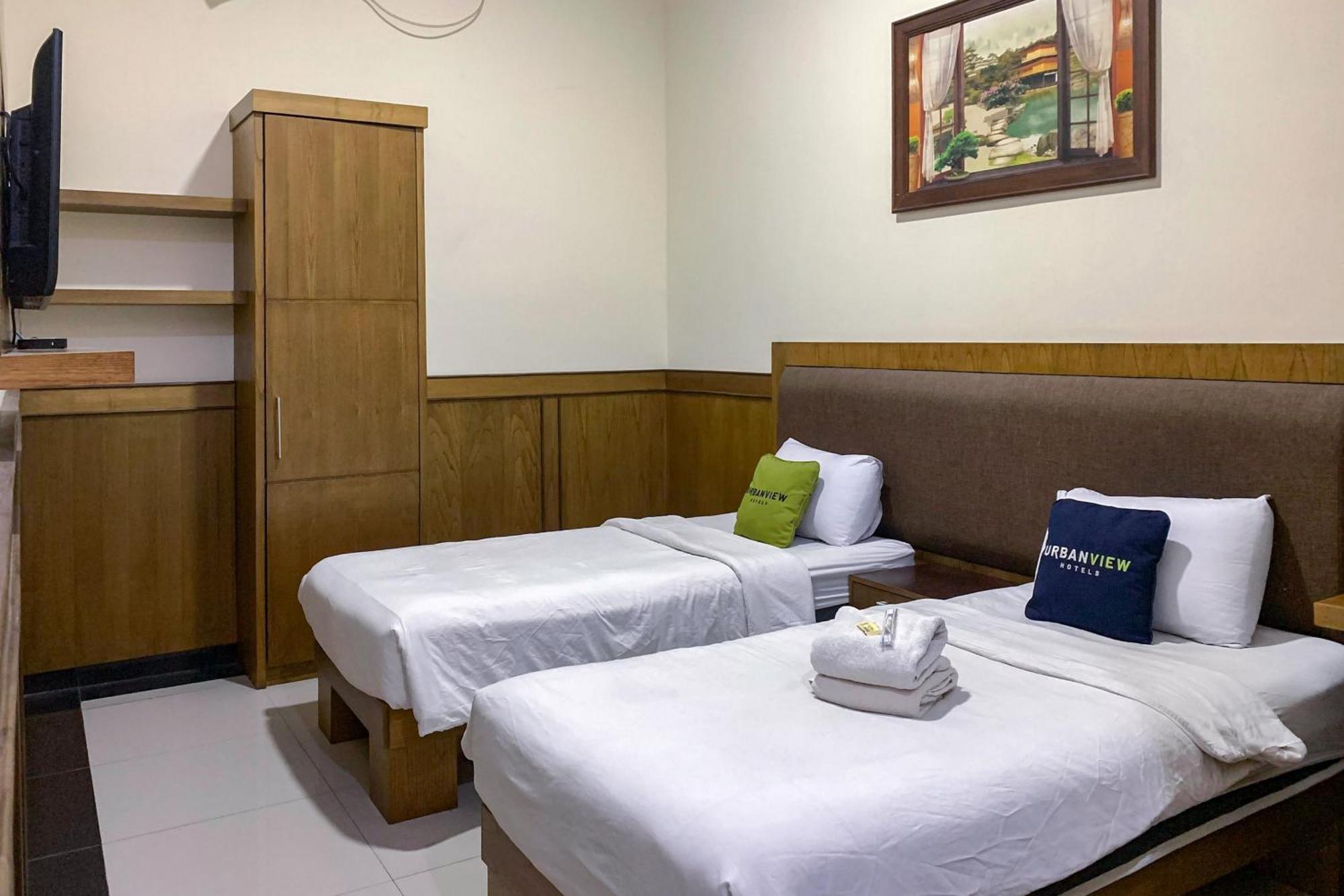 Urbanview Alfiya Hotel Lampung 반다르 람풍 외부 사진