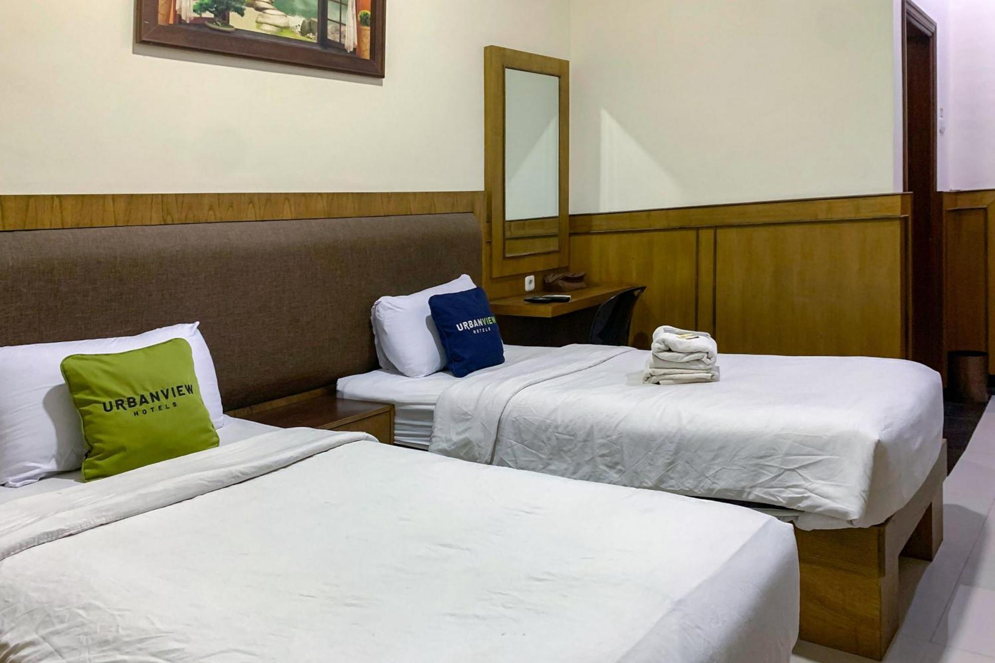 Urbanview Alfiya Hotel Lampung 반다르 람풍 외부 사진